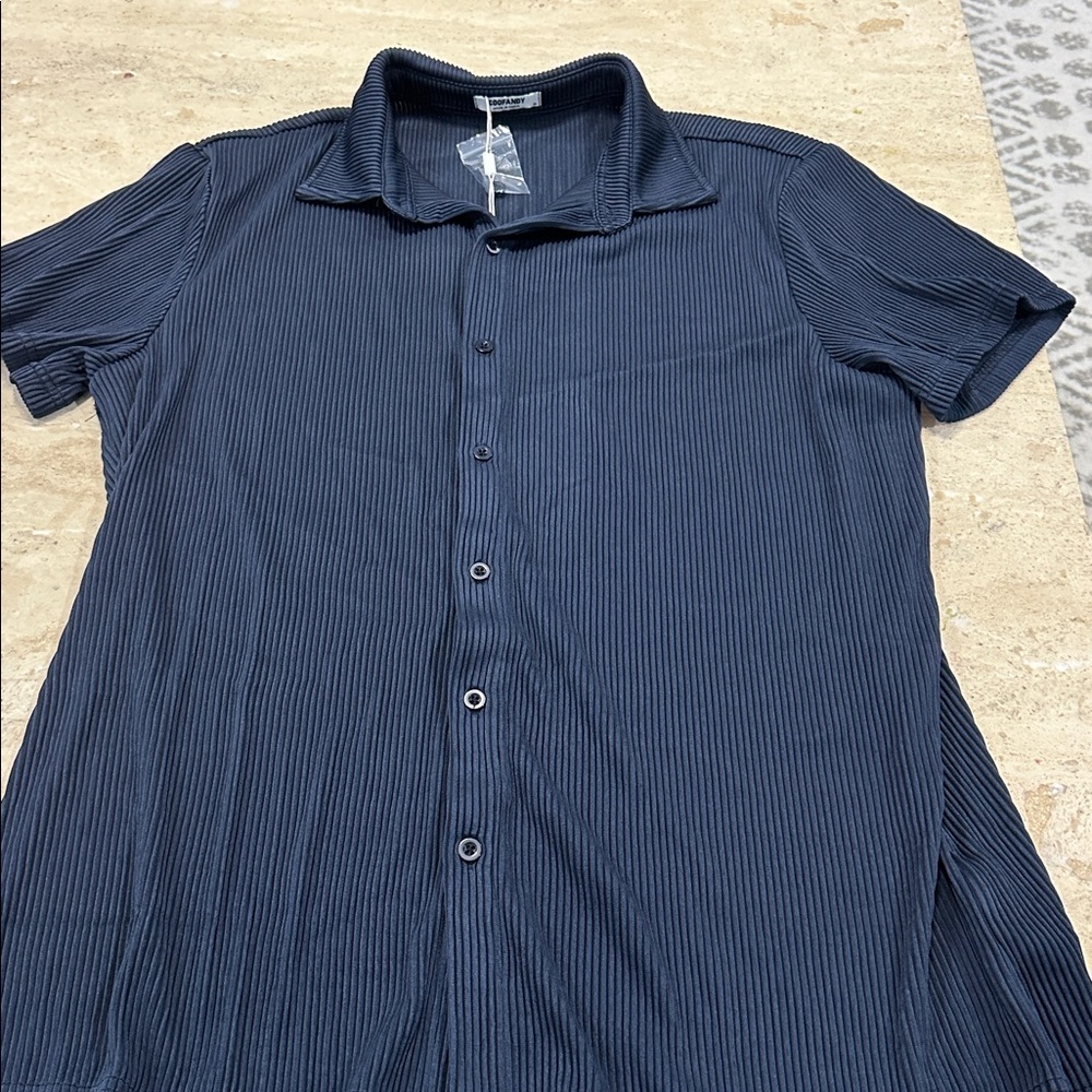 Mens Casual Wrinkle Free Shirts Short Sleeve Button Down Summer Stretch Dress M - Picture 2 of 3